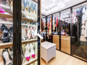 Prodej bytu 4+kk, Praha - Karlín, Karolinská, 200 m2