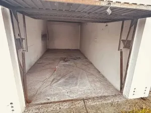 Prodej garáže, Hradec Králové, U Mostku, 17 m2