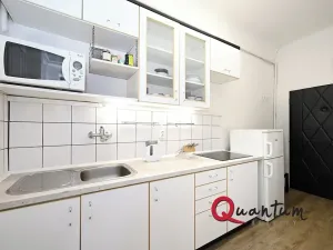 Pronájem bytu 2+1, Praha - Košíře, Pod Kavalírkou, 47 m2