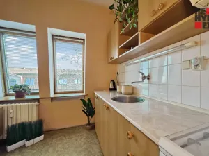 Prodej bytu 2+1, Hranice - Hranice I-Město, Kpt. Jaroše, 53 m2