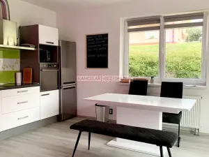 Pronájem bytu 2+kk, Tlučná, Pod Školkou, 69 m2