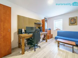 Prodej rodinného domu, Hory, 158 m2