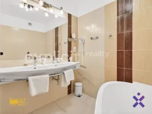 Prodej bytu 2+1, Luhačovice, Solné, 83 m2