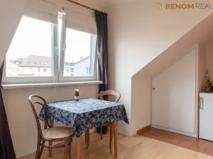 Prodej bytu 1+kk, Šternberk, Komenského, 32 m2