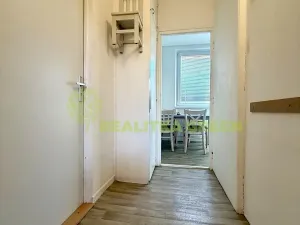 Pronájem bytu 1+1, Vsetín, Družstevní, 34 m2