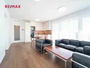 Pronájem bytu 2+kk, Praha - Stodůlky, Hábova, 68 m2