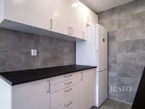 Pronájem bytu 2+kk, Praha - Komořany, Na Komořsku, 43 m2