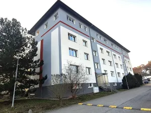Prodej bytu 1+kk, Davle, Sídliště, 41 m2