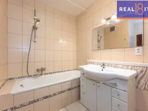 Prodej bytu 3+kk, Praha, Symfonická, 89 m2