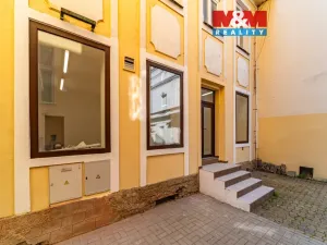 Pronájem obchodního prostoru, Mariánské Lázně, Hlavní třída, 76 m2