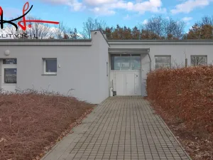 Pronájem výrobních prostor, Martiněves, 198 m2