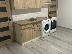 Pronájem bytu 1+kk, Znojmo, Pražská sídl., 20 m2