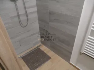 Pronájem bytu 1+kk, Znojmo, Pražská sídl., 20 m2