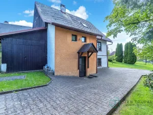 Prodej rodinného domu, Janov, 300 m2