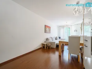 Pronájem bytu 2+kk, Karlovy Vary, Mattoniho nábřeží, 62 m2