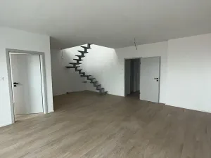 Prodej bytu 4+kk, České Budějovice, 88 m2