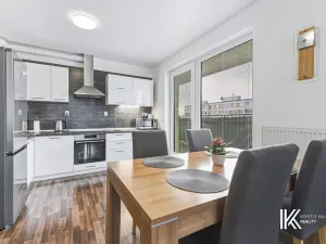 Prodej bytu 2+kk, Pardubice, Na Spravedlnosti, 53 m2