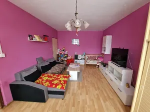 Prodej bytu 2+1, Luby, Tovární, 62 m2