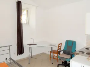 Pronájem kanceláře, Praha - Vinohrady, Lužická, 18 m2