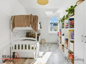 Prodej bytu 3+kk, Sezemice, Nerudova, 65 m2