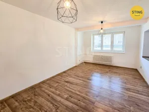 Pronájem bytu 1+1, Karviná, Školská, 36 m2