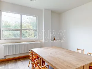 Prodej skladu, Luby, 1300 m2