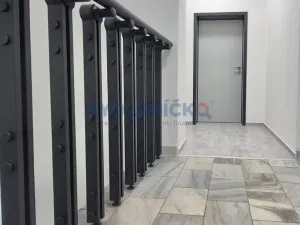 Pronájem kanceláře, České Budějovice, nám. Přemysla Otakara II., 38 m2