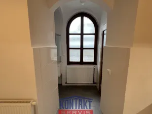 Pronájem bytu 1+kk, Jindřichův Hradec, Kostelní, 36 m2