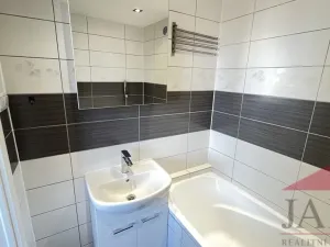 Pronájem bytu 3+1, Plzeň - Doubravka, Na Dlouhých, 61 m2