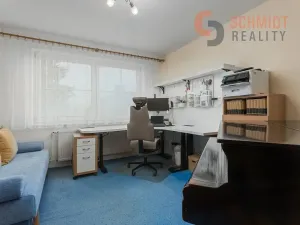 Prodej rodinného domu, Hustopeče, U Větrolamu, 300 m2