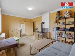 Prodej bytu 3+1, Bzová, 75 m2