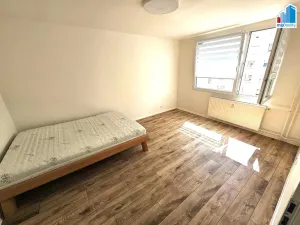 Pronájem bytu 1+1, Holýšov, Pod Makovým vrchem, 32 m2