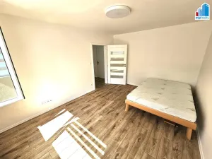 Pronájem bytu 1+1, Holýšov, Pod Makovým vrchem, 32 m2
