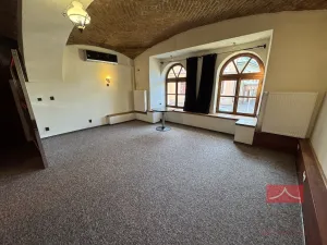 Pronájem bytu 2+kk, Humpolec, Dolní náměstí, 103 m2