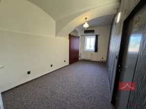 Pronájem bytu 2+kk, Humpolec, Dolní náměstí, 103 m2