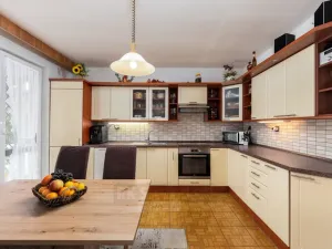 Prodej rodinného domu, Čejkovice, 218 m2