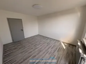 Pronájem bytu 2+1, Znojmo, Dukelských bojovníků, 60 m2