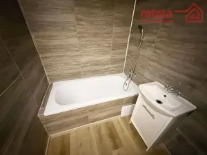 Pronájem bytu 2+1, Klášterec nad Ohří, Jana Ámose Komenského, 60 m2