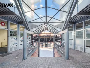 Pronájem obchodního prostoru, Zlín, třída Tomáše Bati, 12 m2