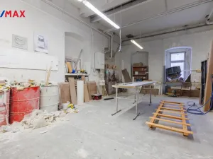 Prodej výrobních prostor, Karlovy Vary - Rybáře, Sokolovská, 2017 m2