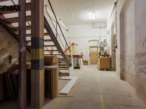 Prodej výrobních prostor, Karlovy Vary - Rybáře, Sokolovská, 2017 m2