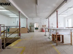 Prodej výrobních prostor, Karlovy Vary - Rybáře, Sokolovská, 2017 m2