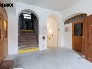 Prodej výrobních prostor, Karlovy Vary - Rybáře, Sokolovská, 2017 m2