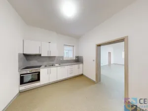 Pronájem bytu 4+1, Jablonec nad Nisou, Podhorská, 113 m2