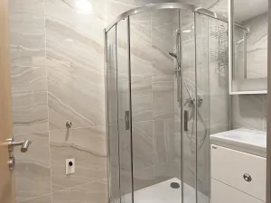 Pronájem bytu 2+kk, Hradec Králové - Pražské Předměstí, Dukelská třída, 54 m2