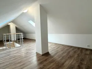 Pronájem bytu 3+kk, Cheb, Židovská, 75 m2