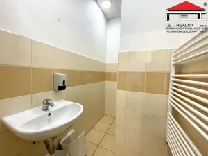 Pronájem obchodního prostoru, Brno - Brno-město, Nádražní, 85 m2