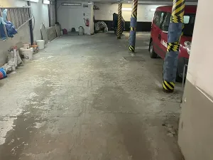 Pronájem garážového stání, Praha - Žižkov, Lupáčova, 18 m2