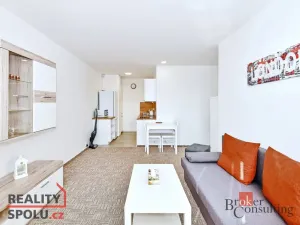 Pronájem bytu 2+kk, Praha - Bohnice, Poznaňská, 43 m2