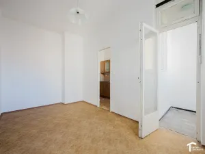 Pronájem bytu 2+1, Pardubice - Zelené Předměstí, Sukova třída, 90 m2